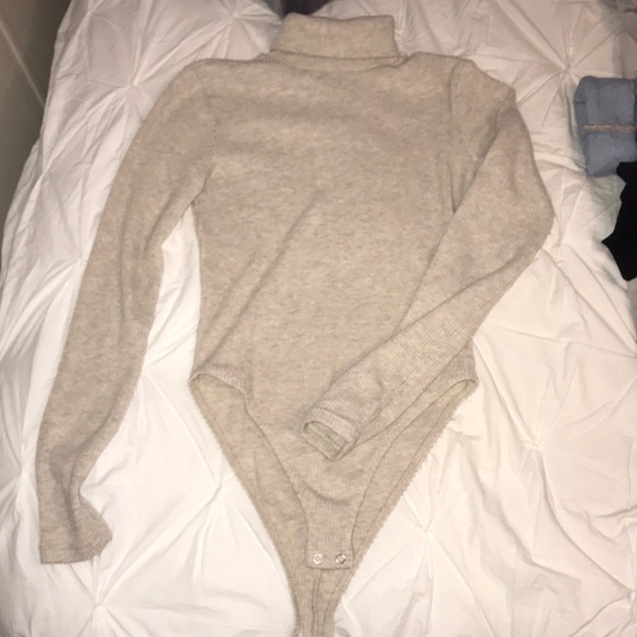 Forever 21 Tops - A turtleneck body suit!!